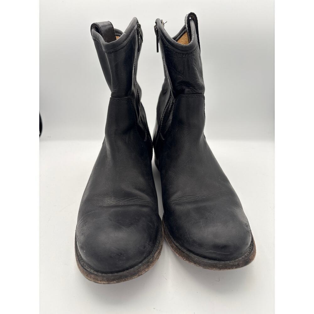 Women’s Frye Size 8 Soft Leather Black Cowboy Style Ankle Boots